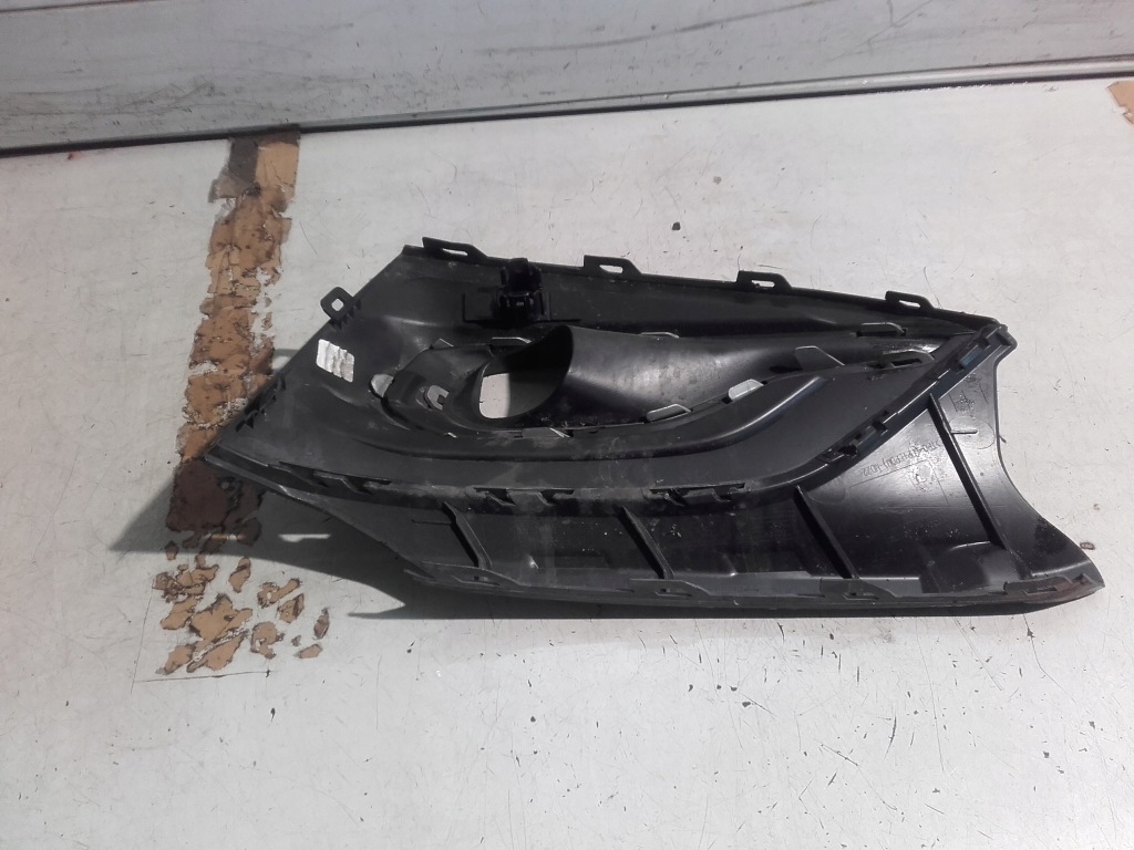 Ford focus mk4 рамка решітка протитуманної фари ліва active Ціна