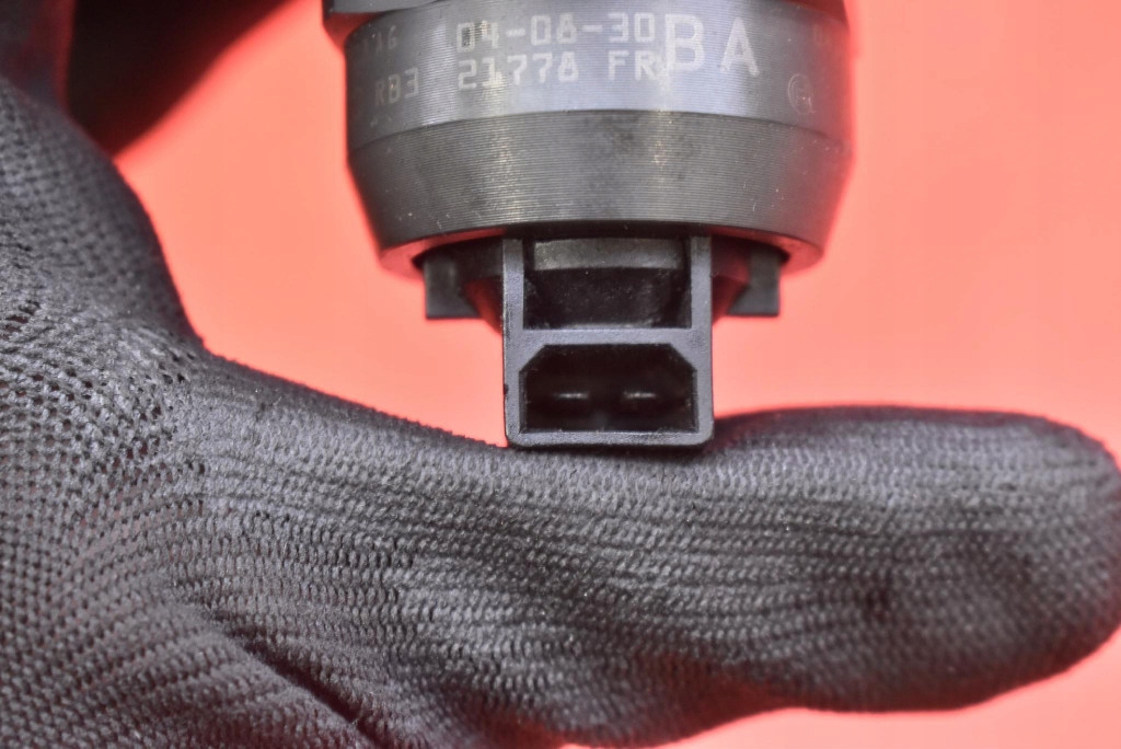 Инжектор насос-форсунка 038130073ag 0414720215 vw golf 5 v 1.9 tdi 90 km 03-09 Доставка