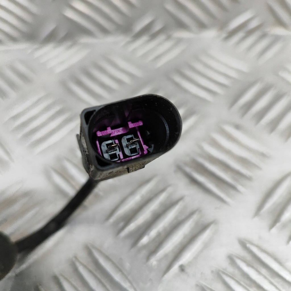 фото №8, Audi q7 4l 2007 замок крышки передней / капот двигателя