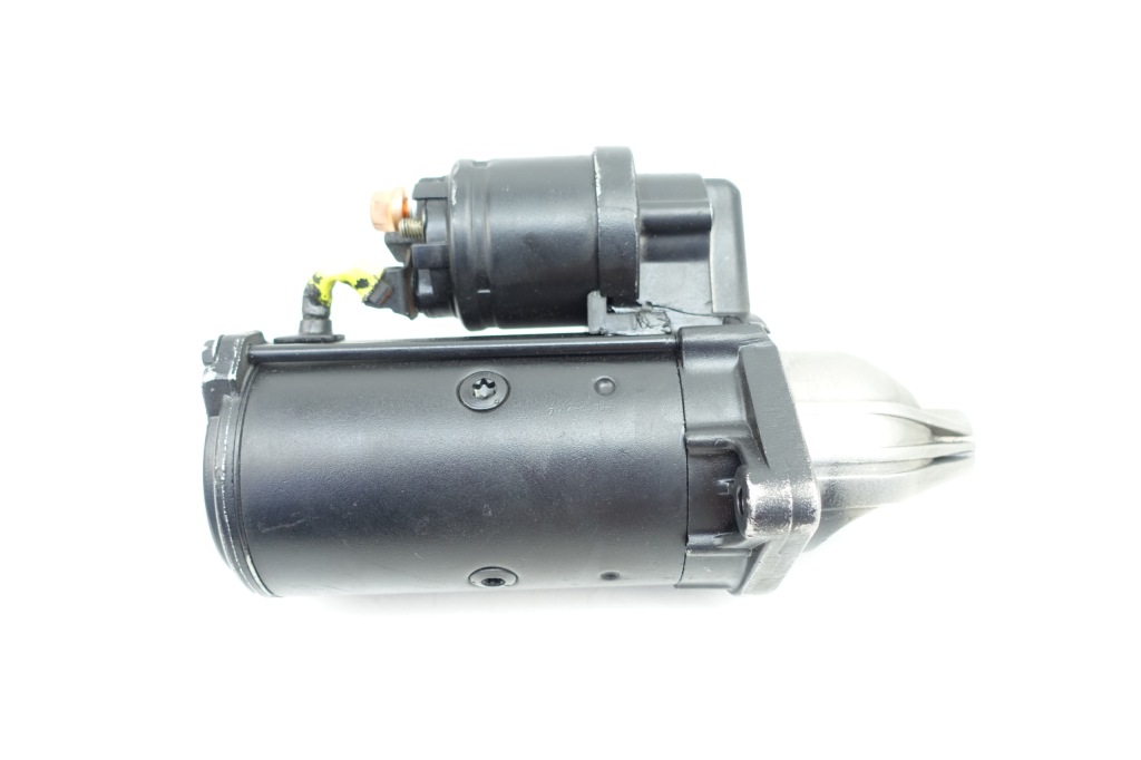 Bosch стартер nissan almera 1,5/1,8 00-/ primera 1,6/1,8 96-/02- Доставка