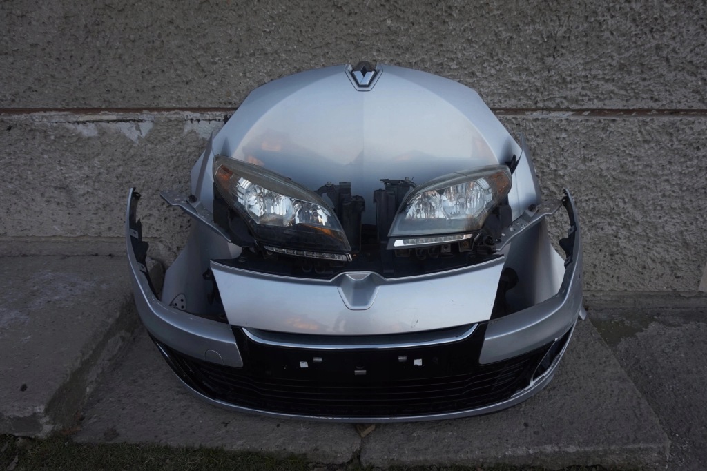 Купить Бампер kompletny перед renault megane iii 3 lift