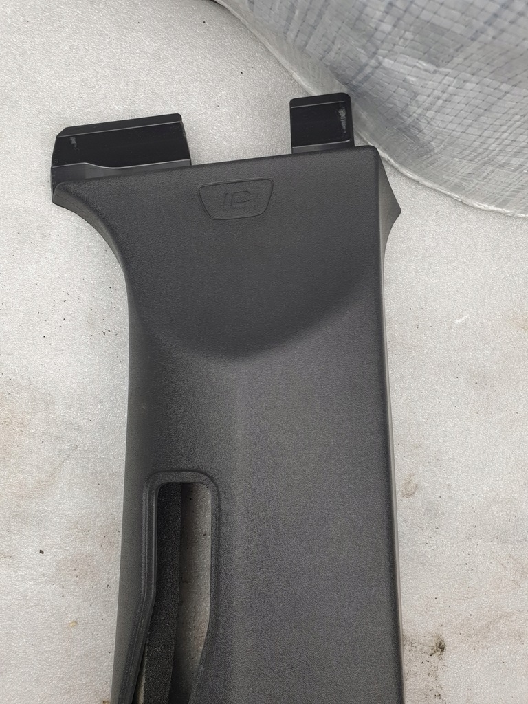 фото №4, Захист стійка права volvo c30