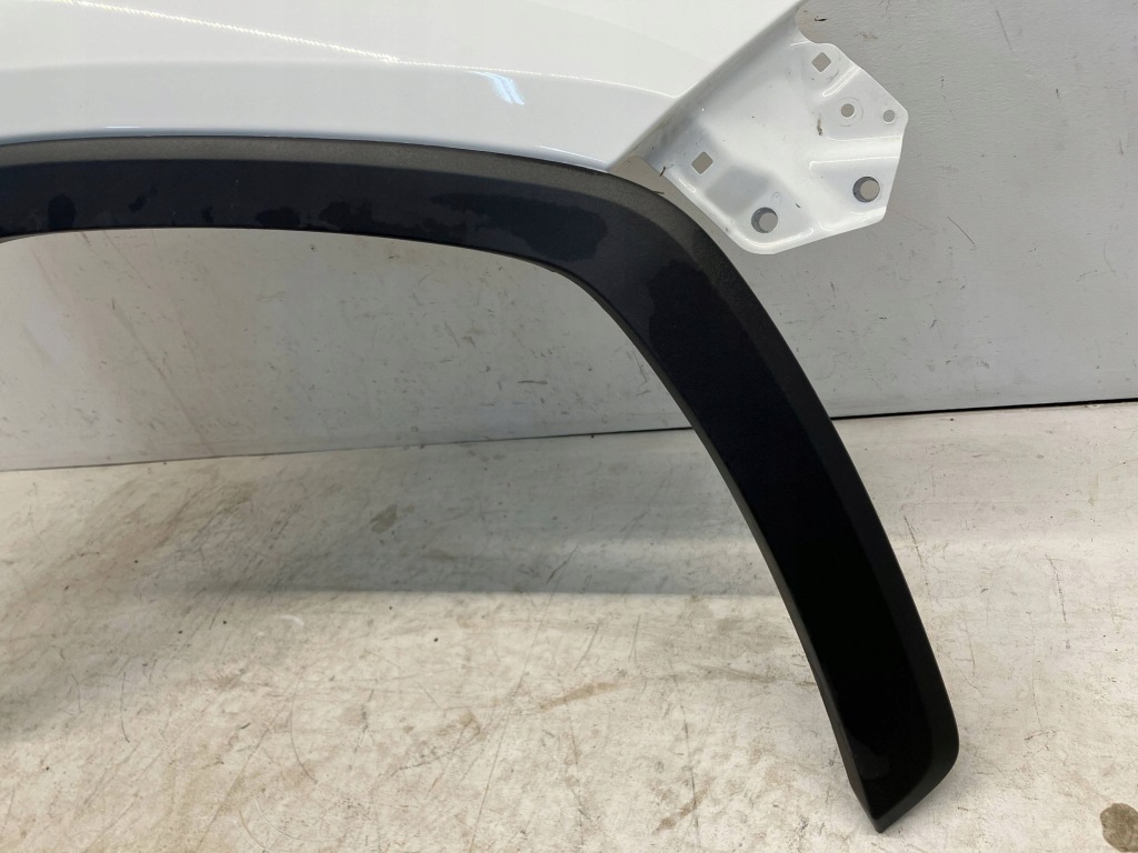 фото №9, Rav4 v крыло передний правый перед с молдинг матовая 040
