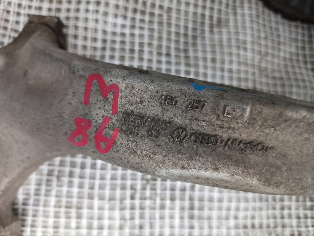 фото №7, Audi a8 d3 5.2 4,2 w12 поворотный кулак ступица левая перед