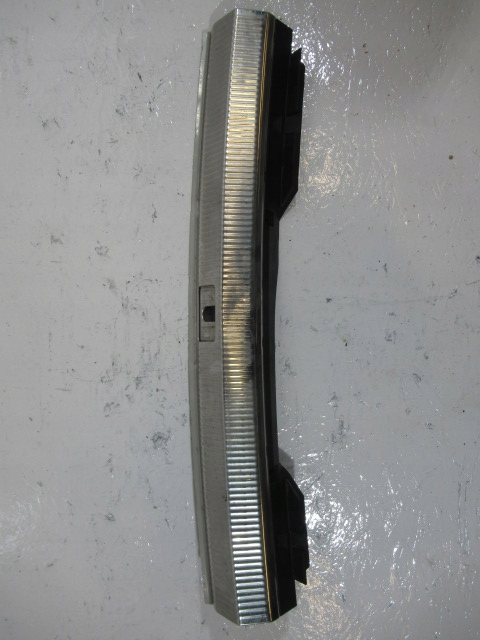 фото №1, Порог багажника audi a4 b8 8k9864483a