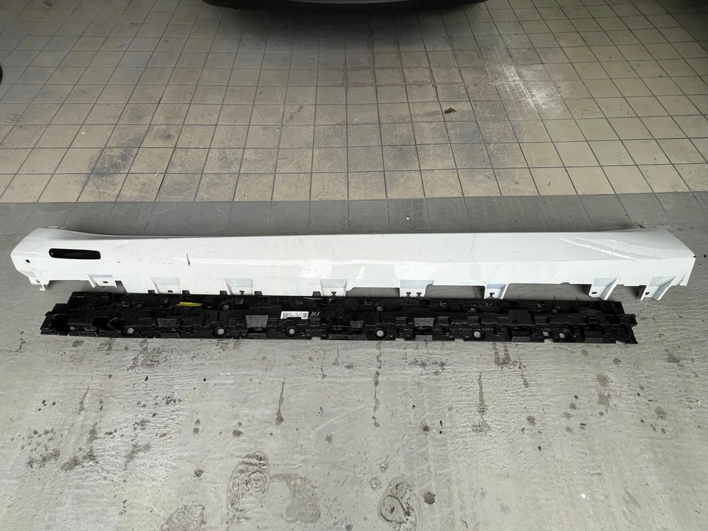 фото №1, Накладка порог кронштейн левая bmw x5 m g05 lift порог