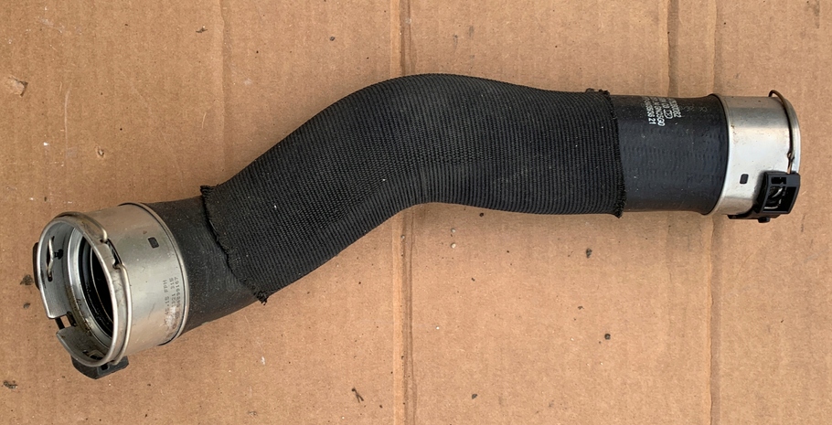 фото №1, Mercedes a-klasa 177 w177 247 труба шланг интеркулер a2475280082