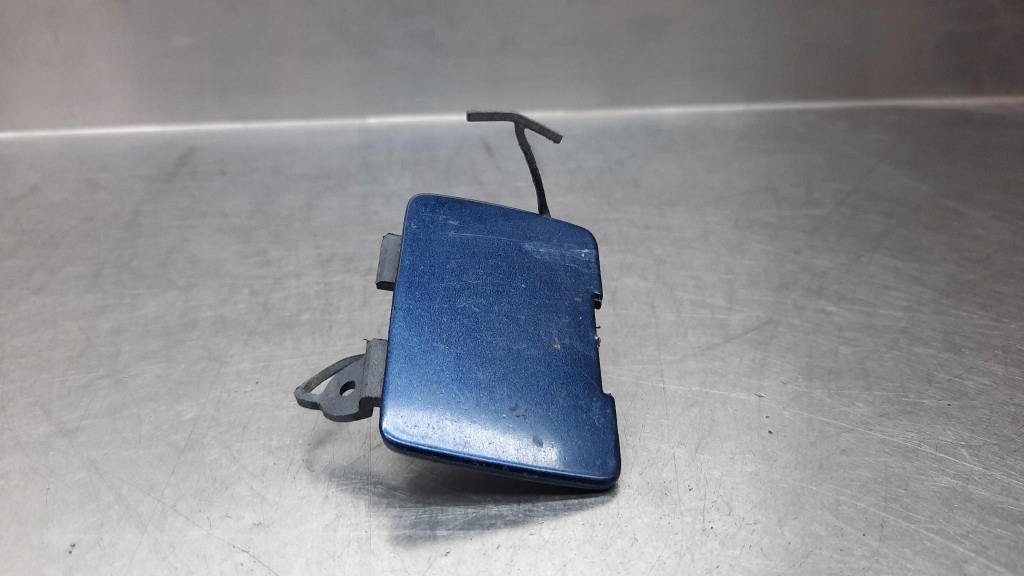 фото №1, Заглушка фаркоп бампера перед 08693379 volvo s80 03-06r