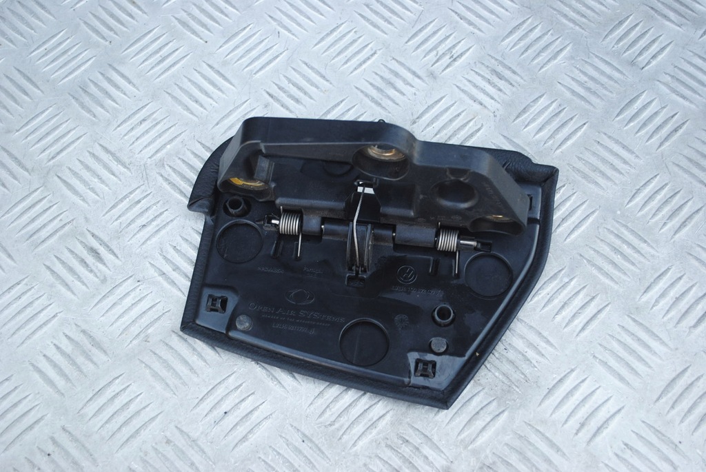 фото №3, Защита заглушка крышки левая 1q0868431c vw eos