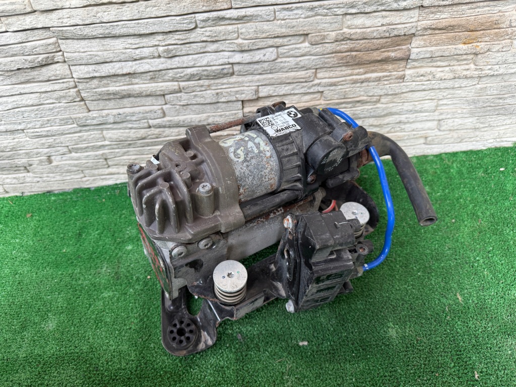 Купить Компрессор подвеска bmw 7 g11 g12 6861882