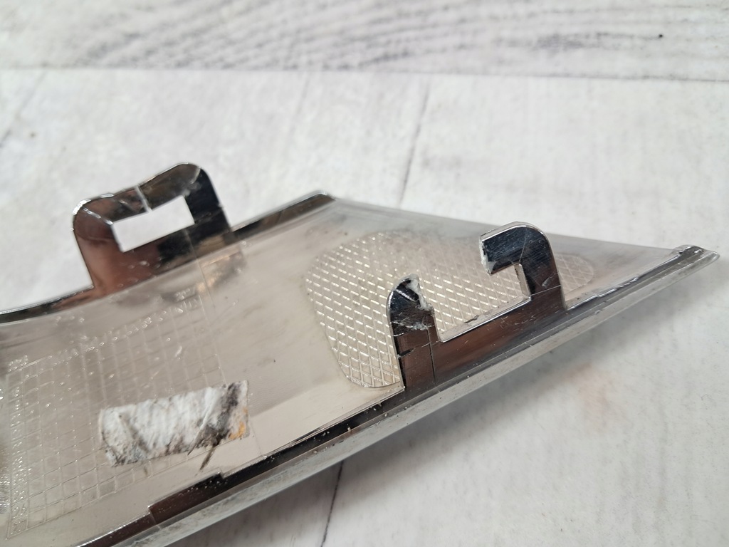 фото №6, Renault captur ii хром бампера молдинг правий задня задня 850c43520r