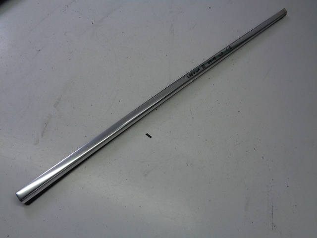 фото №1, Молдинг ущільнювач скло лівий перед renault laguna iii 2007-2015