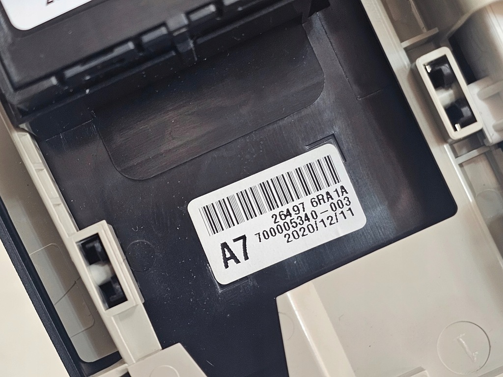 фото №9, Mitsubishi outlander iv 21- лампа потолочный 264306ra0a usa