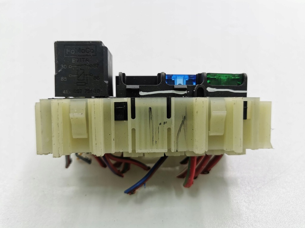 фото №2, Volvo xc60 2011 рамка / модуль предохранителей