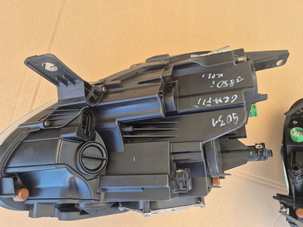 Alfa romeo giulietta лампа правая i левая. графит. оригинальный номер Недорого