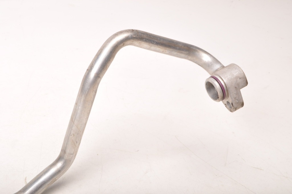 Porsche boxster 987 шланг кондиционера 9a1573099 99951126040 Недорого