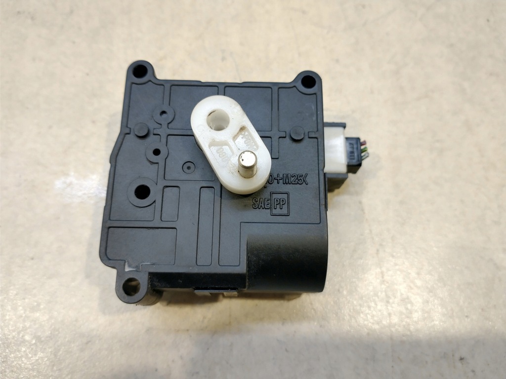 фото №6, Моторчик обігрівача corolla e12 1138002051