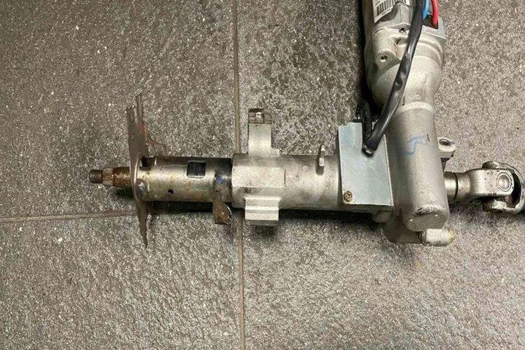 фото №8, Електричний підсилювач керма toyota corolla verso _e12_ 4520002221