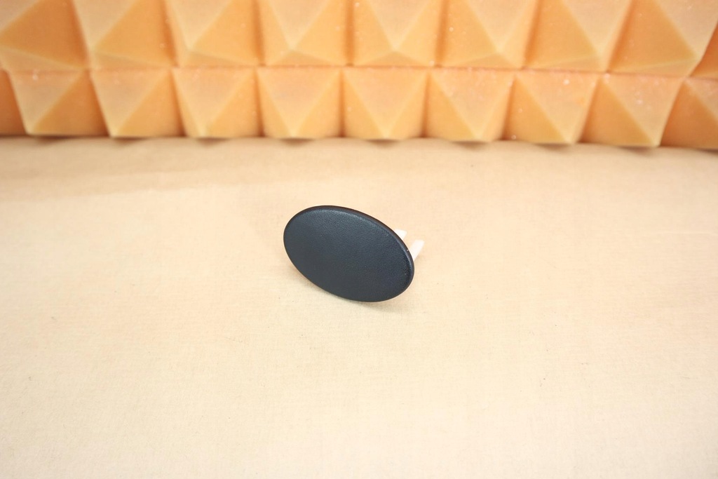 фото №1, Mercedes slk r171 заглушка обшивка дверь кожа