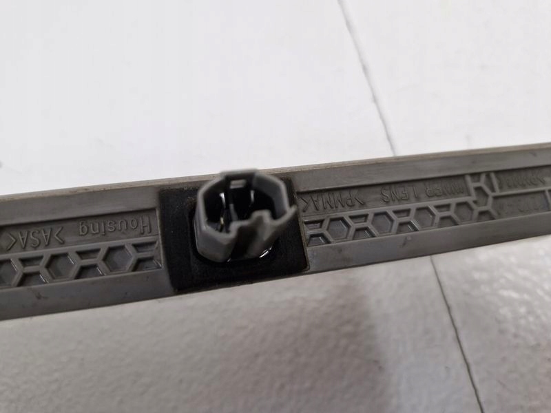 фото №7, Toyota prius iii 3 свет стоп стоп-сигнал третий 3 лампа