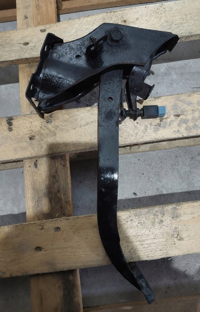 фото №5, Педаль тормоза nissan patrol y60 2,8d 1992r.