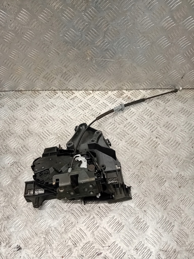 фото №1, Volvo s40 ii замок дверь правый перед 10 pin