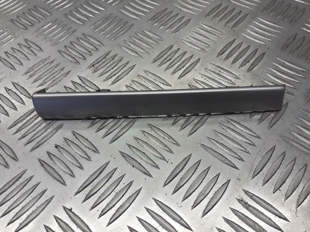 фото №1, Молдинг декоративна панелі renault clio iii 8200407858