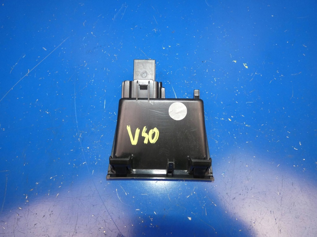 фото №2, Volvo v40 ii разъём соединитель usb aux