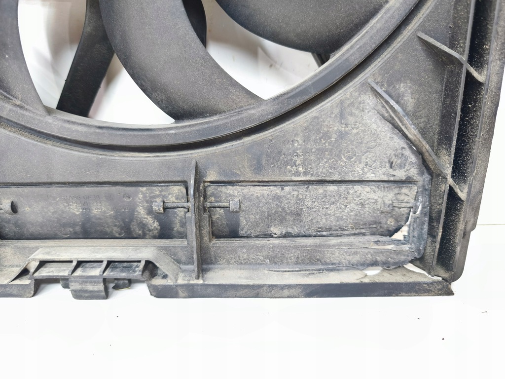 фото №11, Вентиляторы + корпус audi a4 a5 a6 a7 a8 4h0121003n popękana корпус