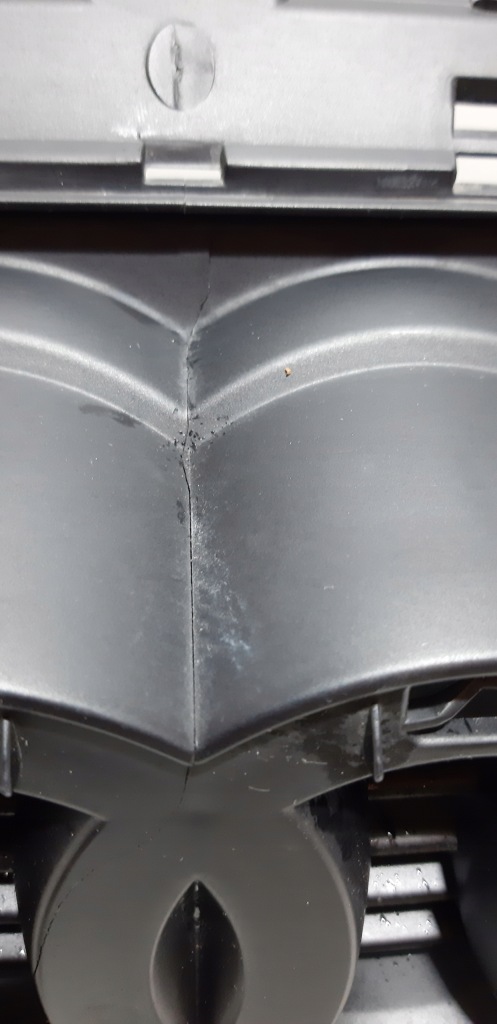 Решётка радиатора решётка радиатора бампера audi q3 s-line quattro 83f853651b Киев