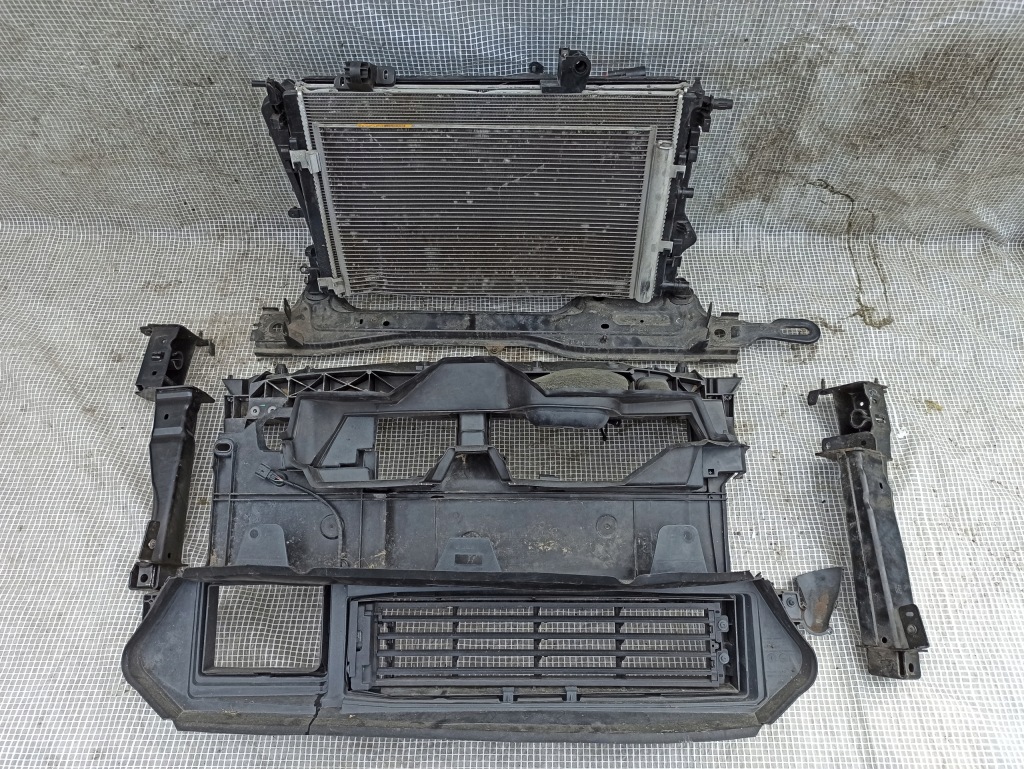 фото №1, Renault scenic 4 iv 16- grand 1.7 blue dci радіатор pas передній комплект