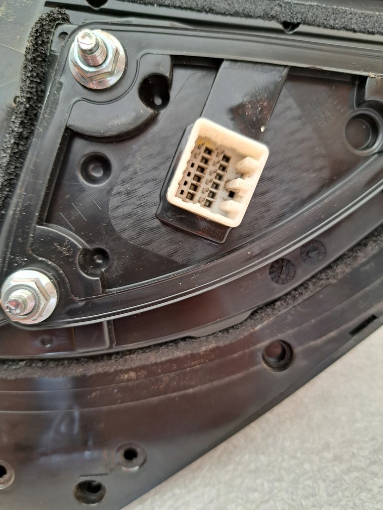 фото №6, Kia stonic левая зеркало 8 pin