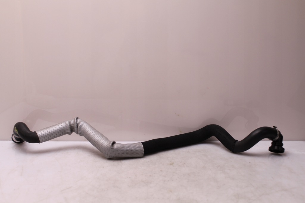 фото №1, Audi r8 ii 16r- 5.2 v10 трубка wąż шланг wody