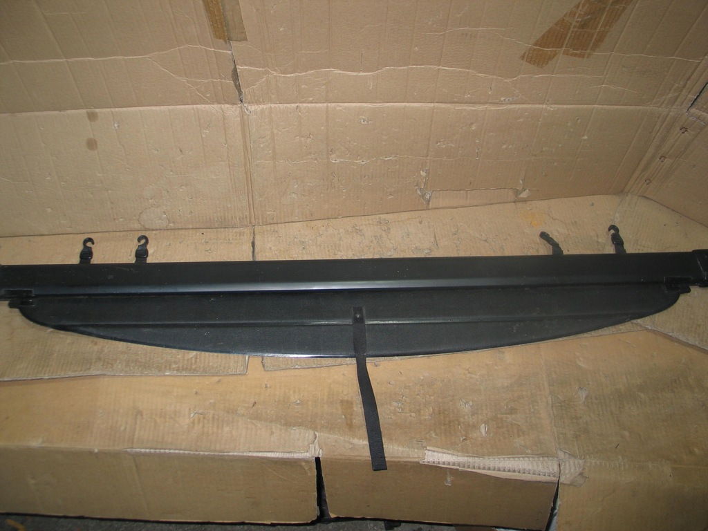 фото №5, Шторка багажника toyota avensis verso czarna