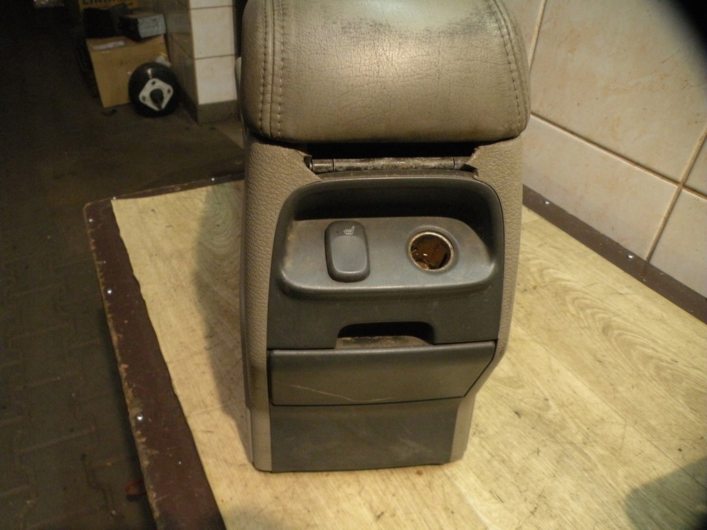 фото №11, Volvo s70 v70 97-00 туннель подлокотник кожа