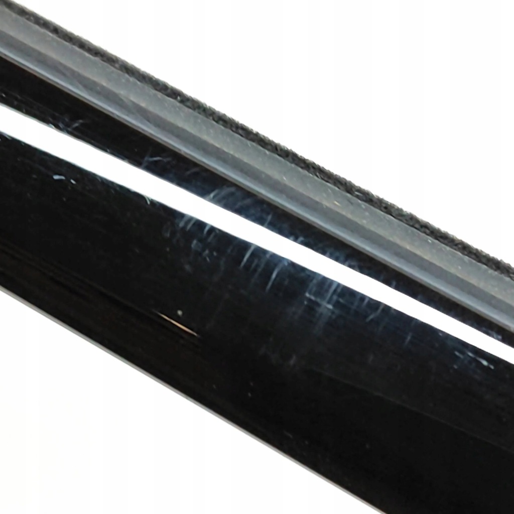 фото №6, Skoda enyaq iv 2022 левая сторона молдинг / прокладка стекло дверь