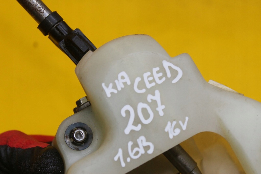 фото №9, Домкрат перемикання передач kia ceed i 1.6b 43700-2hxxx