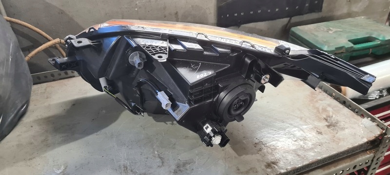 фото №2, Mitsubishi l200 15- фара правый