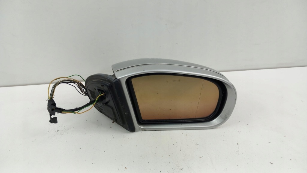 фото №1, Mercedes w203 lift зеркало правое 11pin 744