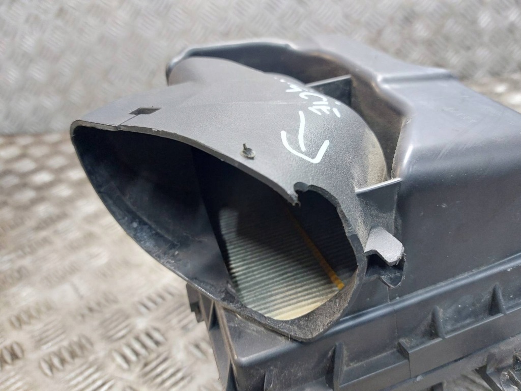 фото №6, Корпус фільтра + труба повітрозабірник повітря pulsar c13 1.5 dci 8200682558