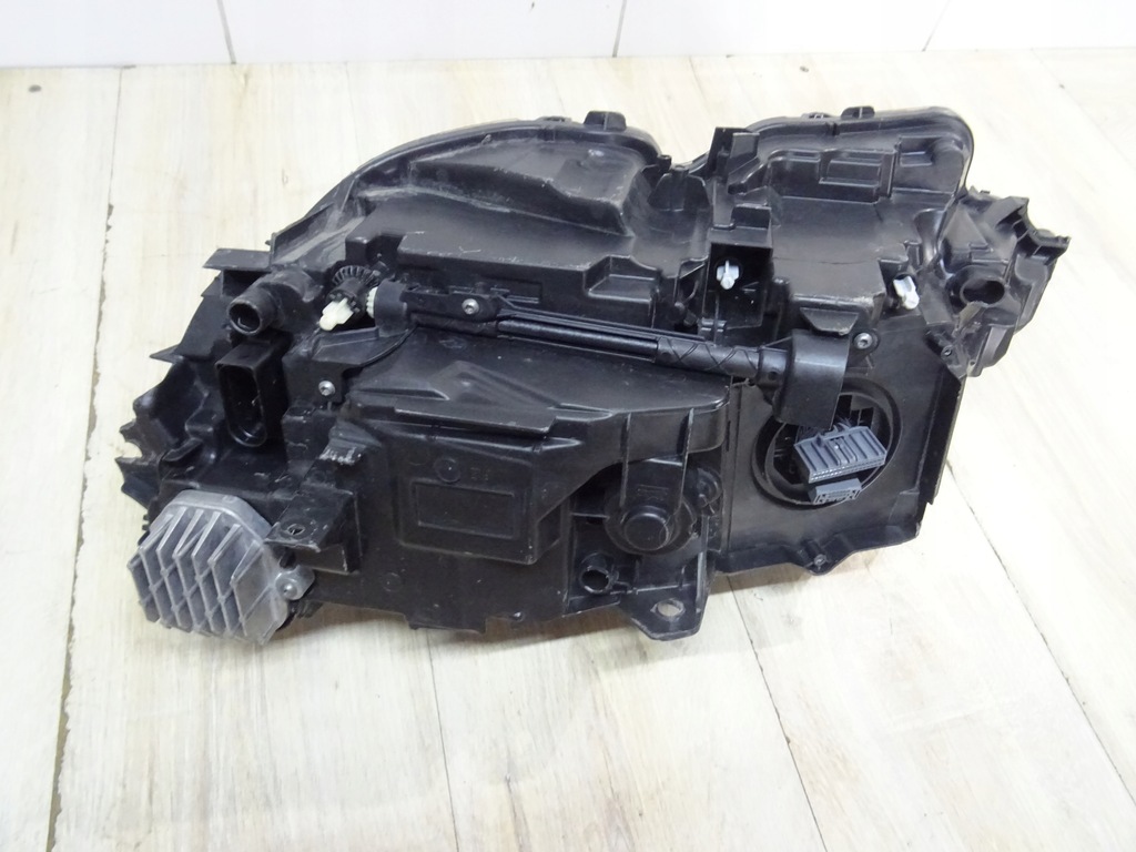 фото №12, Volvo s90 v90 лампа перед правая led lhd rh 32228677 llu