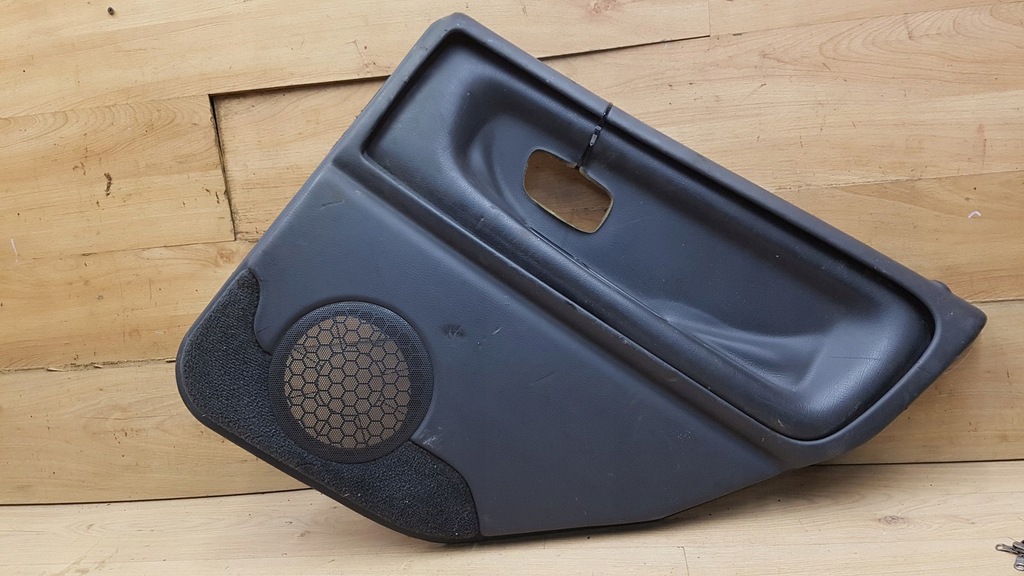 фото №1, Обшивка оббивка двері задня права volvo v70