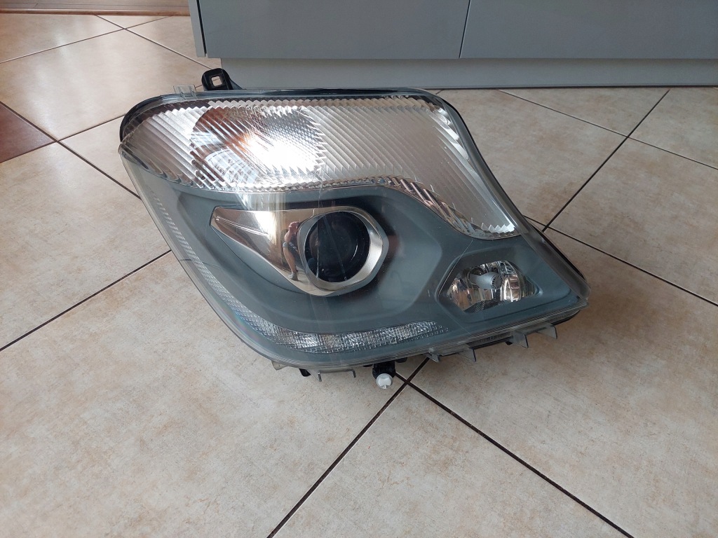 Купить Фара - правая - ксенон - led - mercedes sprinter w906 - рестайлинг