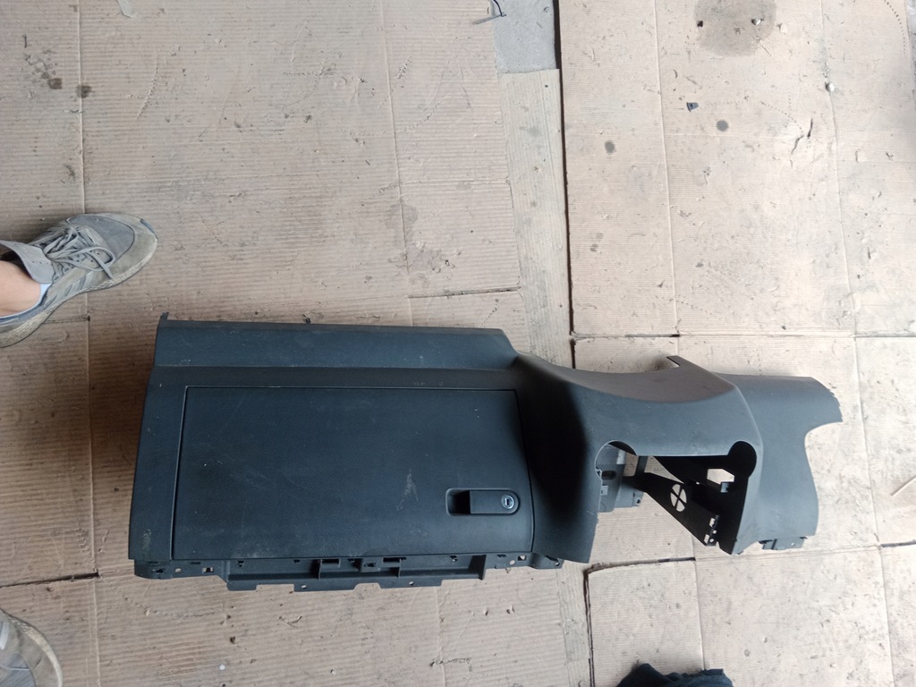 фото №1, Бардачок пасажира vw touareg 7l6858904