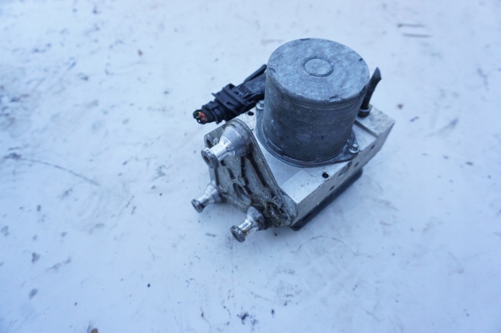 Купити Насос abs a0074314612 volkswagen crafter i 2.5 tdi