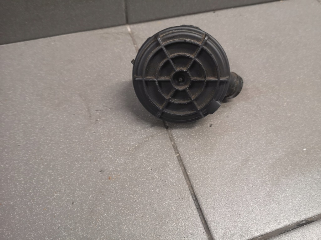 фото №1, Вентиляція картера audi a6 c6 2.4 bdw 06e103245d