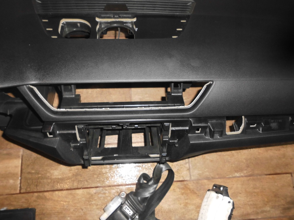 фото №8, Skoda superb 3v консоль + 3 x подушка безопасности + 2 x pas