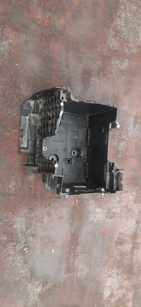 Купити Накладка корпус акумулятор renault talisman 244280249r