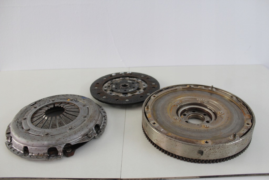 фото №1, Сцепление двухмассовый маховик mazda 3 bl 1.6d y6 08-13r