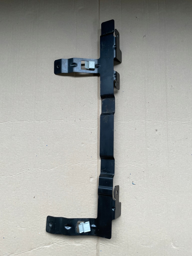 фото №1, Mercedes a 177 a45 amg кронштейн 1776805705